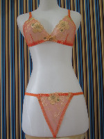 Lingerie-bikini(J)
warna:Sesuai Foto
ukuran:Alls ...